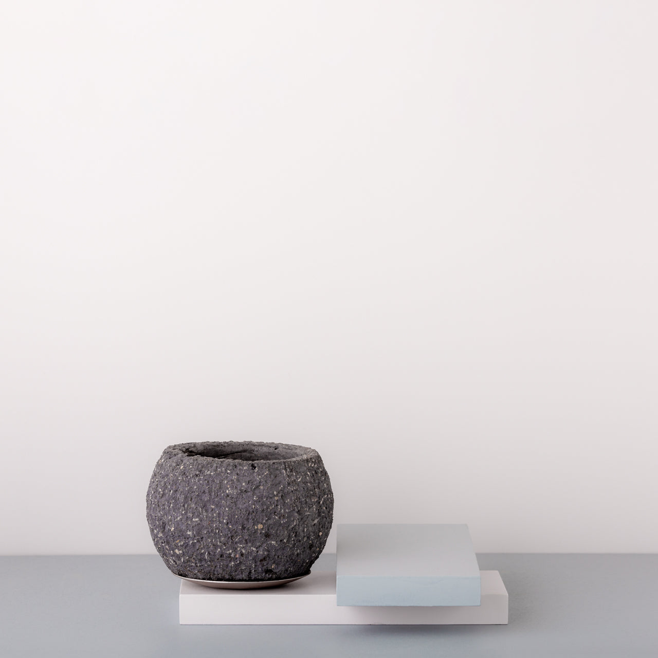 Maceta Volcánica Gris